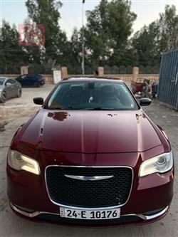2017 كرايسلر 300