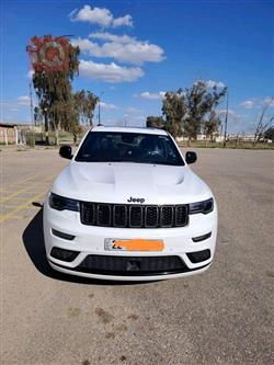 2022 جيب جراند شيروكي