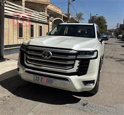 2022 تويوتا لاندكروزر