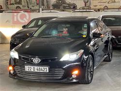 2013 تويوتا أفالون