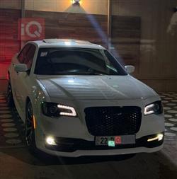 2018 كرايسلر 300