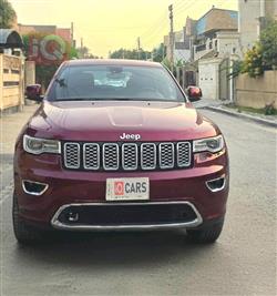 2021 جيب جراند شيروكي