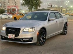 2023 كرايسلر 300