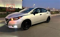 2022 نيسان فيرسا