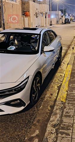 Hyundai Elantra 2025