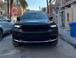 2023 جيب جراند شيروكي