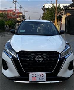 2023 نيسان كيكس