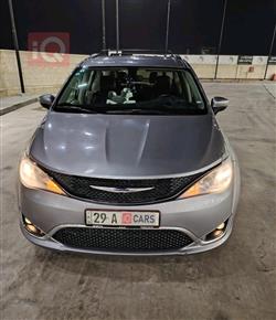 2021 كرايسلر باسيفيكا