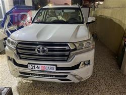 2017 تويوتا لاندكروزر