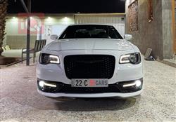 Chrysler 300 2021