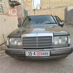 1991 مرسيدس بنز E-Class