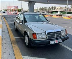 1988 مرسيدس بنز E-Class