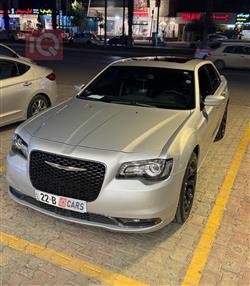 Chrysler 300 2022