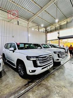 2025 تويوتا لاندكروزر