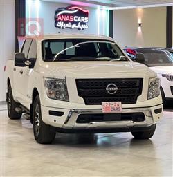 2023 نيسان تيتان