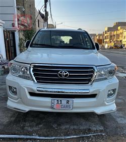 2014 تويوتا لاندكروزر