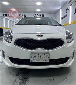 2014 كيا كارينز