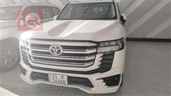 2025 تويوتا لاندكروزر