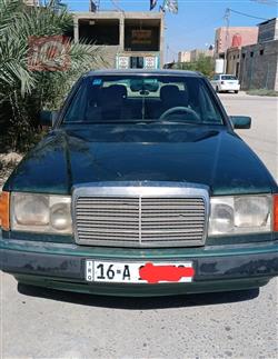 1991 مرسيدس بنز E-Class