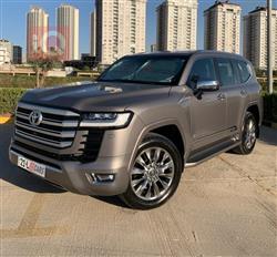 2022 تويوتا لاندكروزر