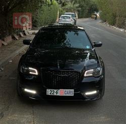 2021 كرايسلر 300