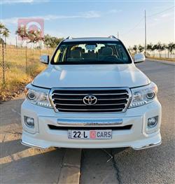 2013 تويوتا لاندكروزر