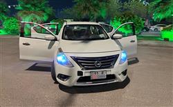 2015 نيسان صني