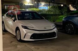 2025 تويوتا كامري