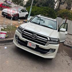 2020 تويوتا لاندكروزر