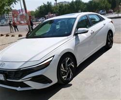 Hyundai Elantra 2024