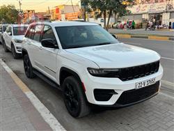 2023 جيب جراند شيروكي