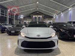 2025 تويوتا كامري