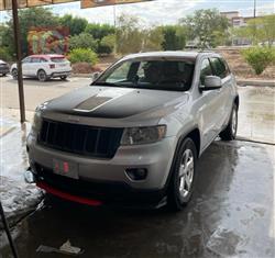 2012 جيب جراند شيروكي