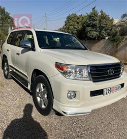 2015 تويوتا لاندكروزر
