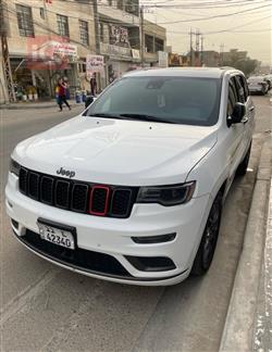 2021 جيب جراند شيروكي