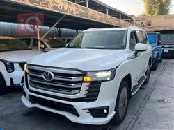 2025 تويوتا لاندكروزر