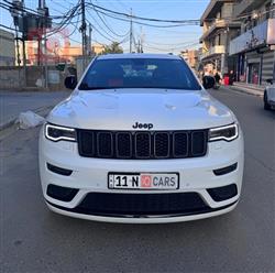 2021 جيب جراند شيروكي