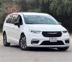 2024 كرايسلر باسيفيكا