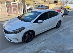 2017 كيا فورتي