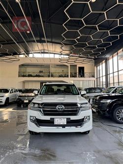 2020 تويوتا لاندكروزر