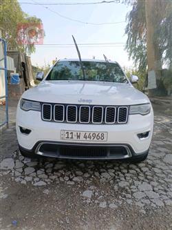 2017 جيب جراند شيروكي