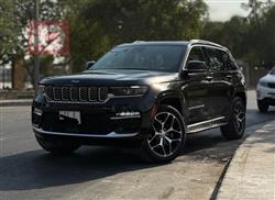 2023 جيب جراند شيروكي