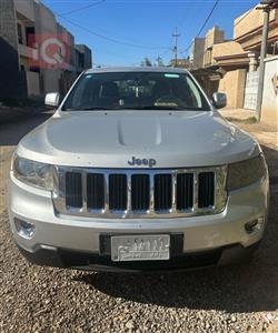 2011 جيب جراند شيروكي