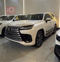 2025 لكزس LX