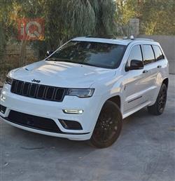 2022 جيب جراند شيروكي