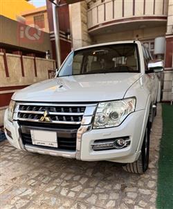 2015 ميتسوبيشي باجيرو