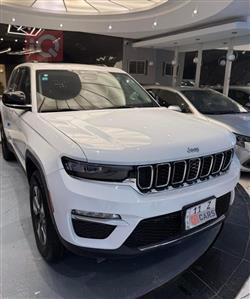 2024 جيب جراند شيروكي