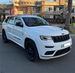 2022 جيب جراند شيروكي