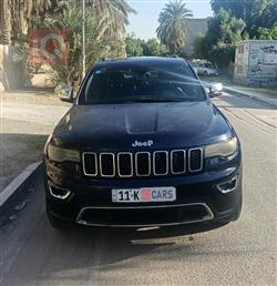 2017 جيب جراند شيروكي