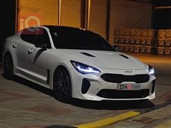 2022 كيا ستينغر